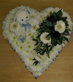 Teddy bear heart tribute